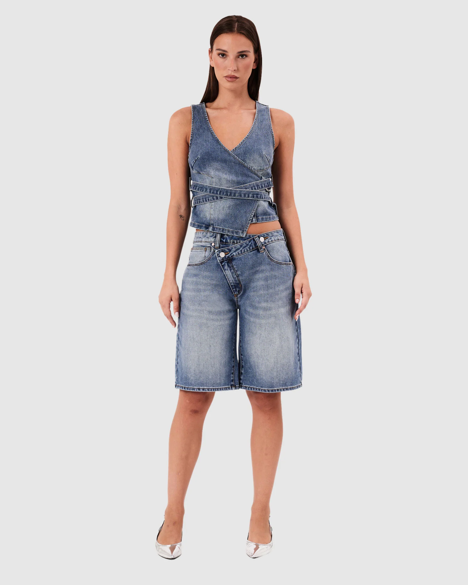 95 Mid Denim Jorts Dalia