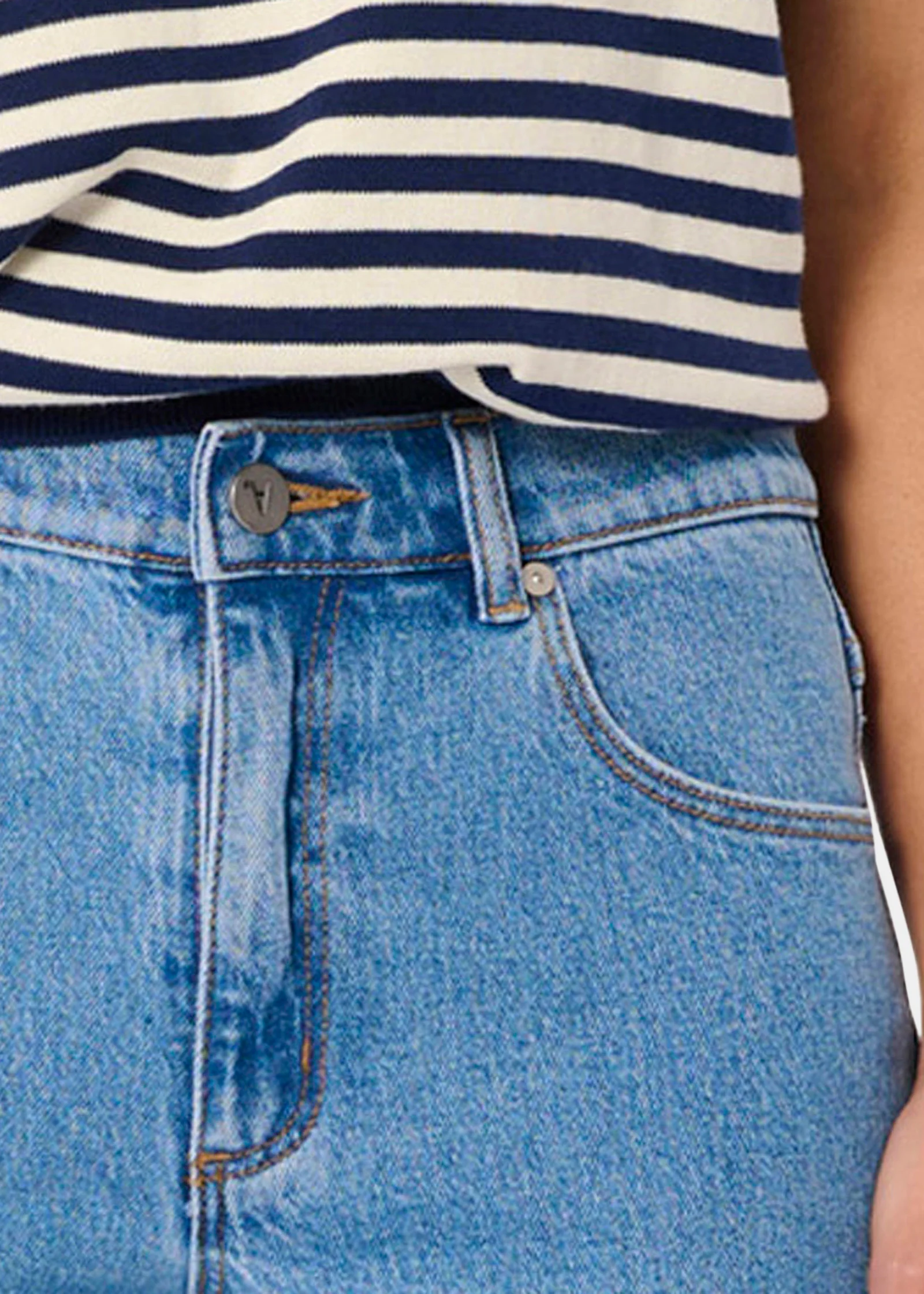 95 Mid Straight Denim Jeans - Image 4