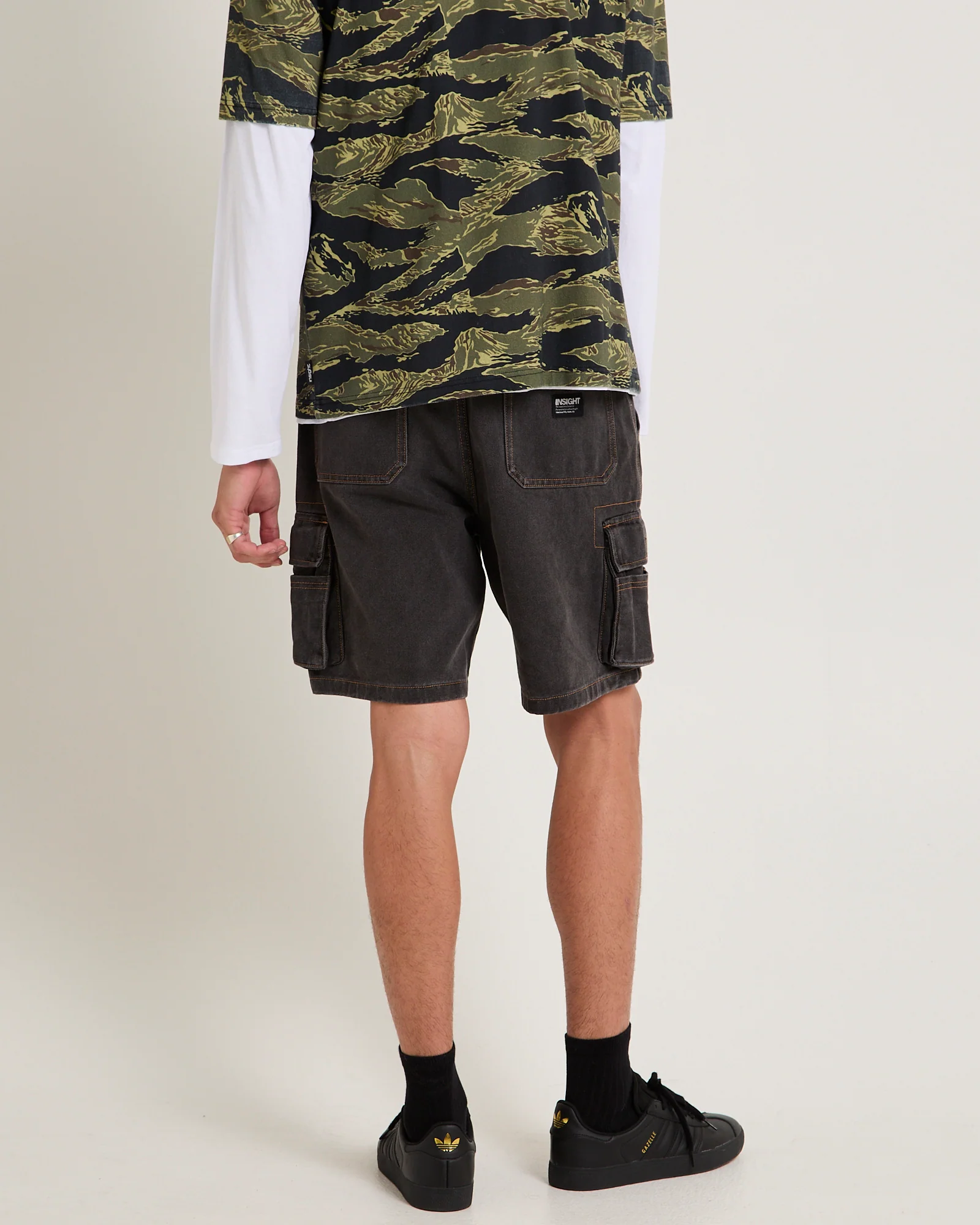 Baggy Denim Cargo Shorts - Image 2
