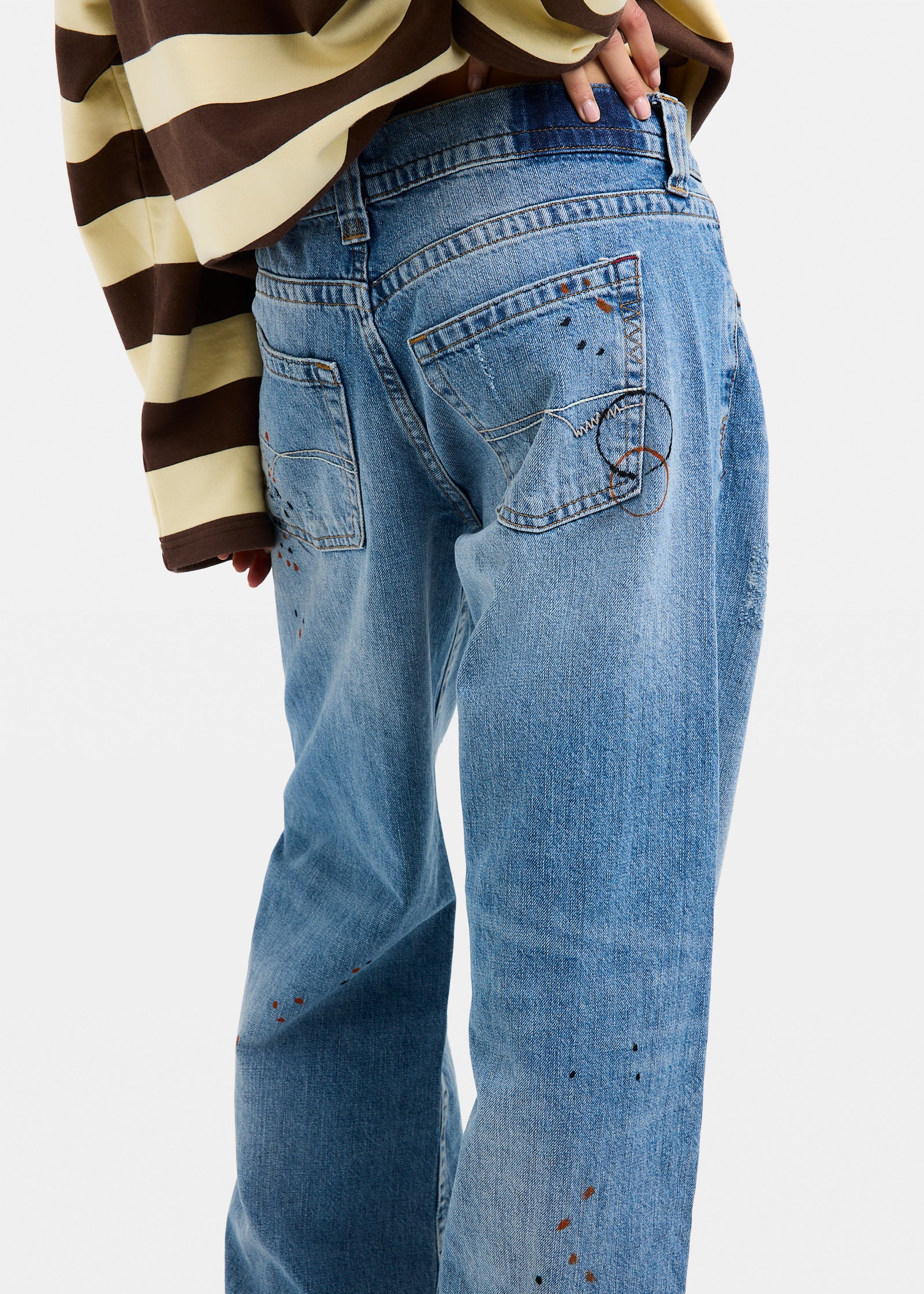 BDG Kayla Paint Splatter Low-Rise Denim Jeans - Image 2