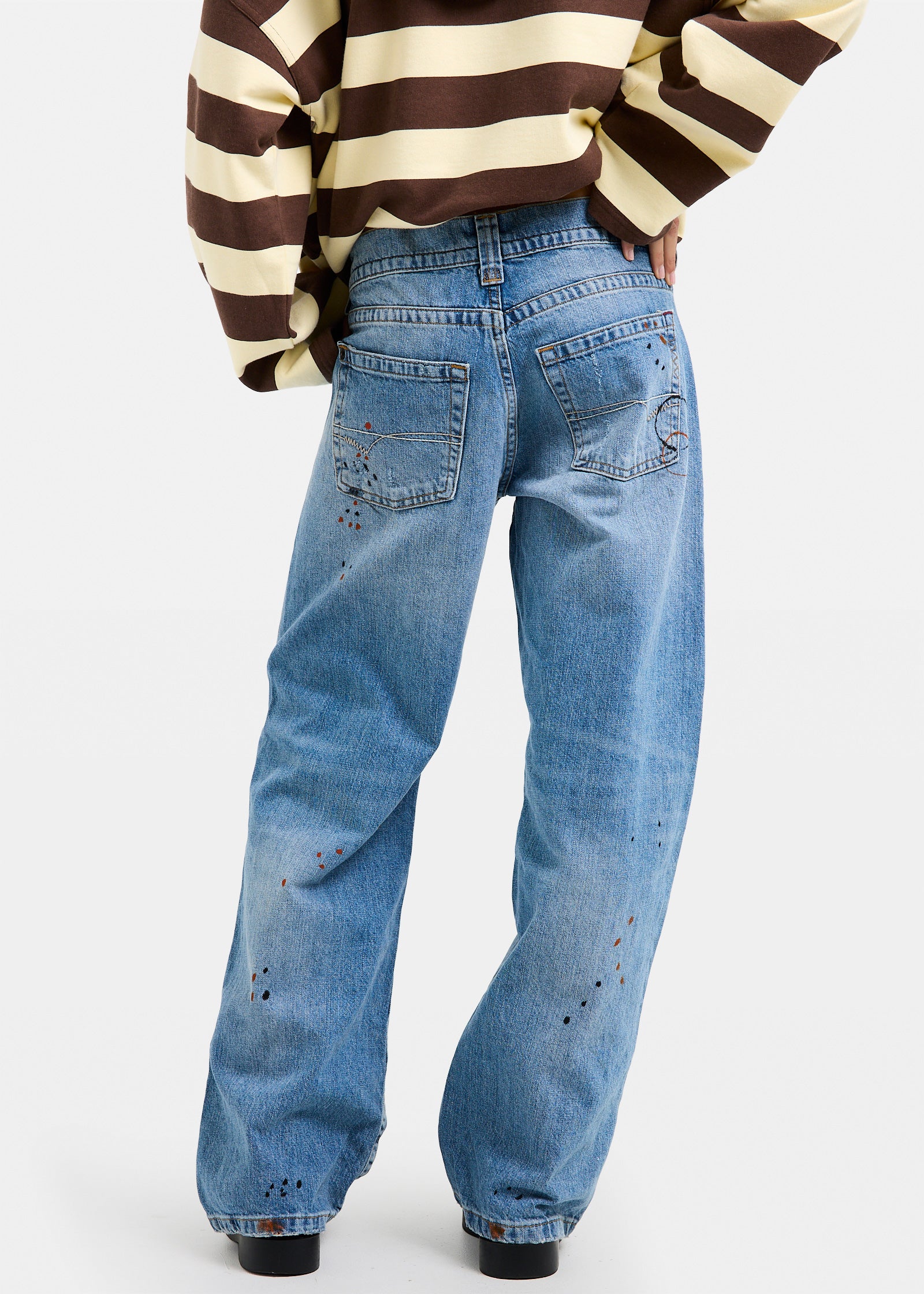 BDG Kayla Paint Splatter Low-Rise Denim Jeans - Image 4