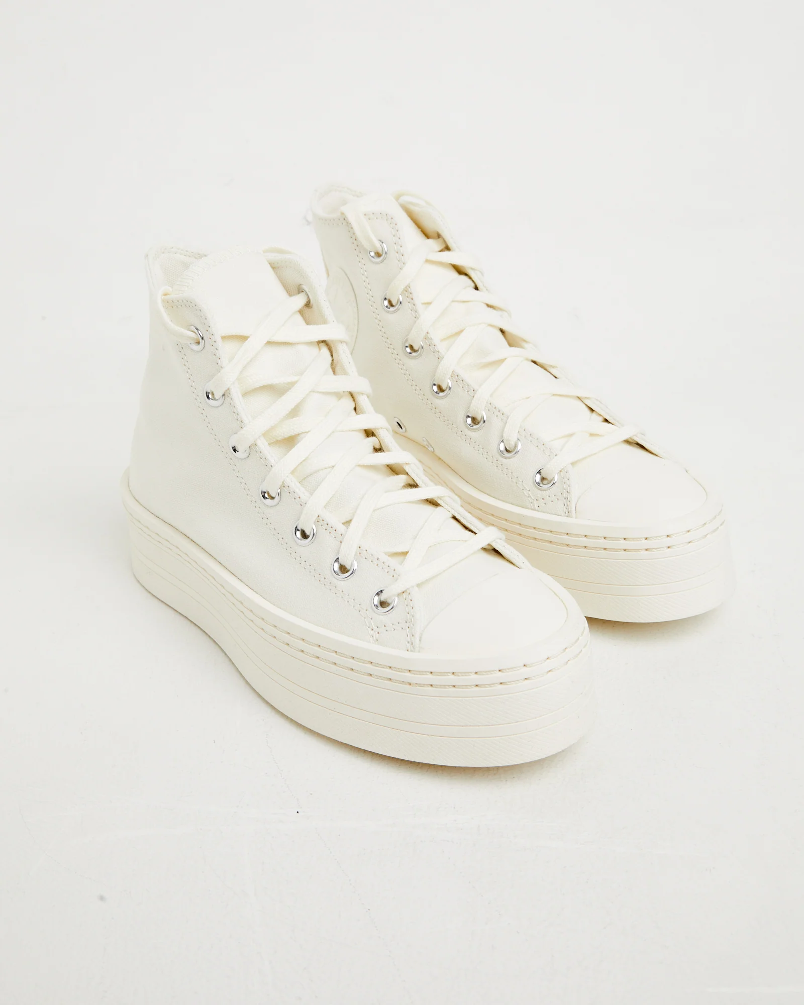 Chuck Taylor All Star Modern Lift Hi Top Sneakers in Egret
