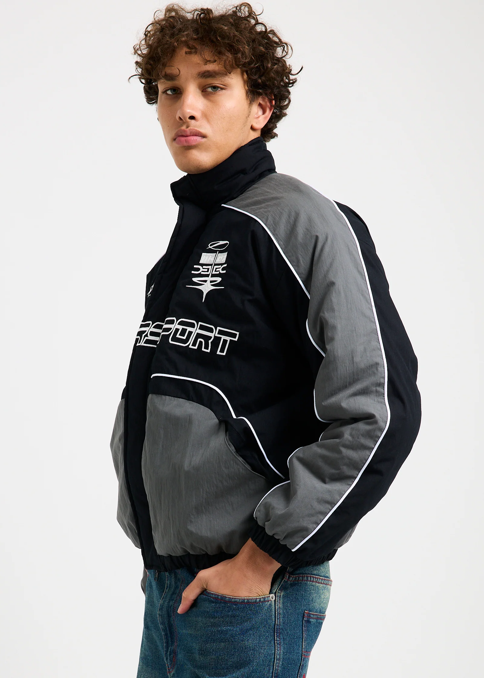 Essential Jacket - Image 5
