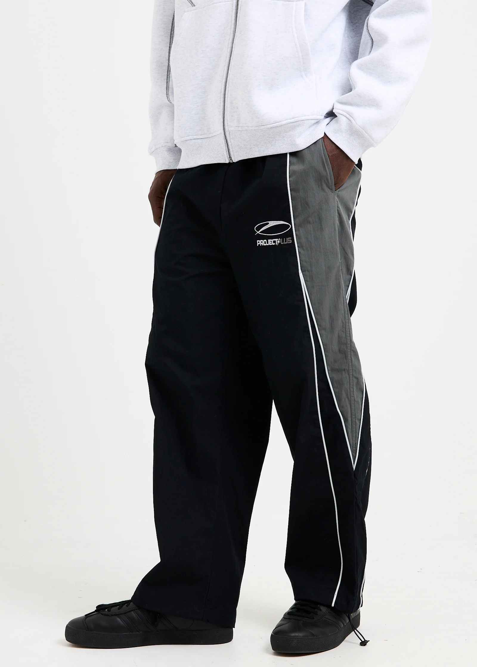 Essential Pants - Image 4