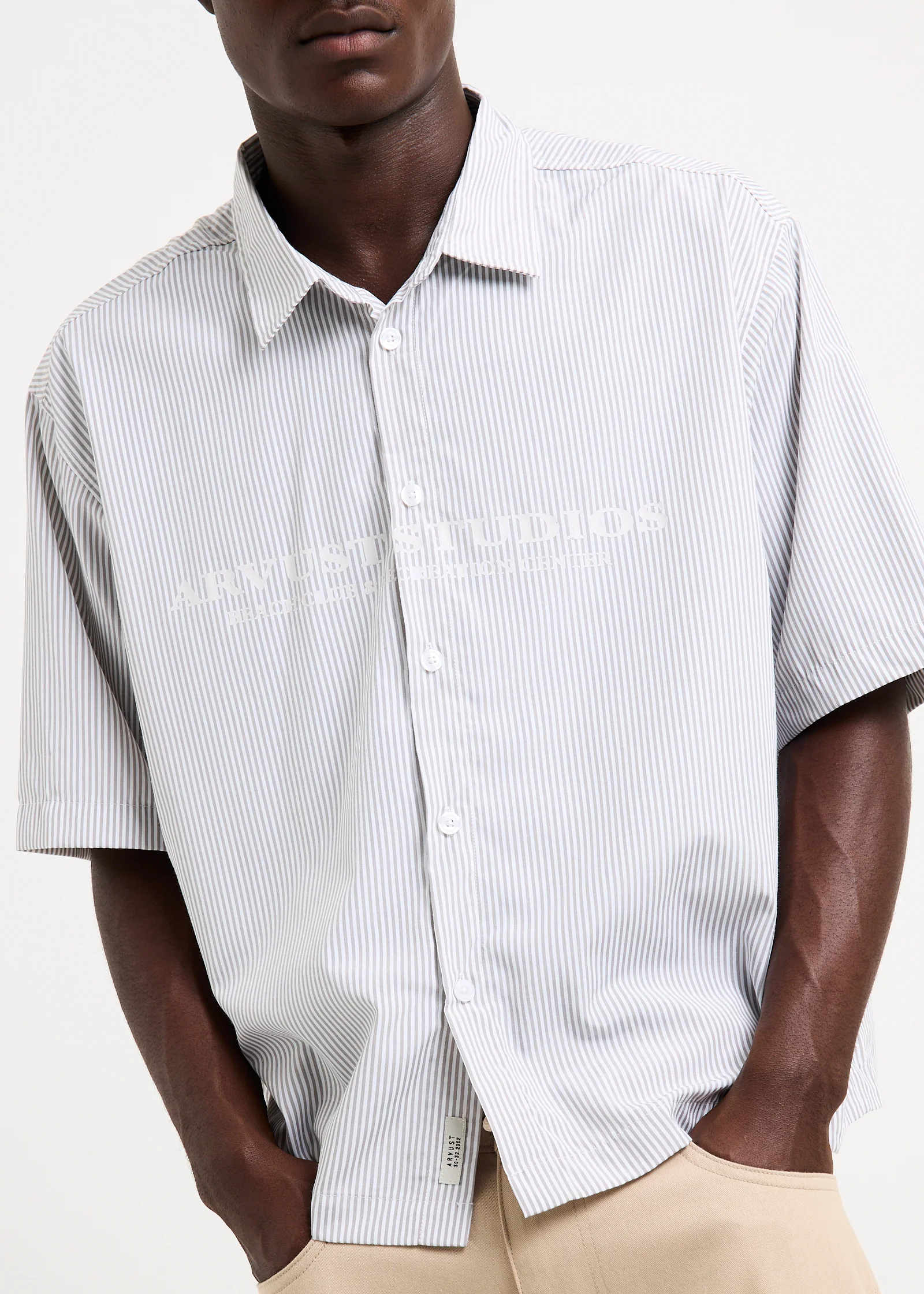 Everyday Cropped Short Sleeve Shirt - Image 6