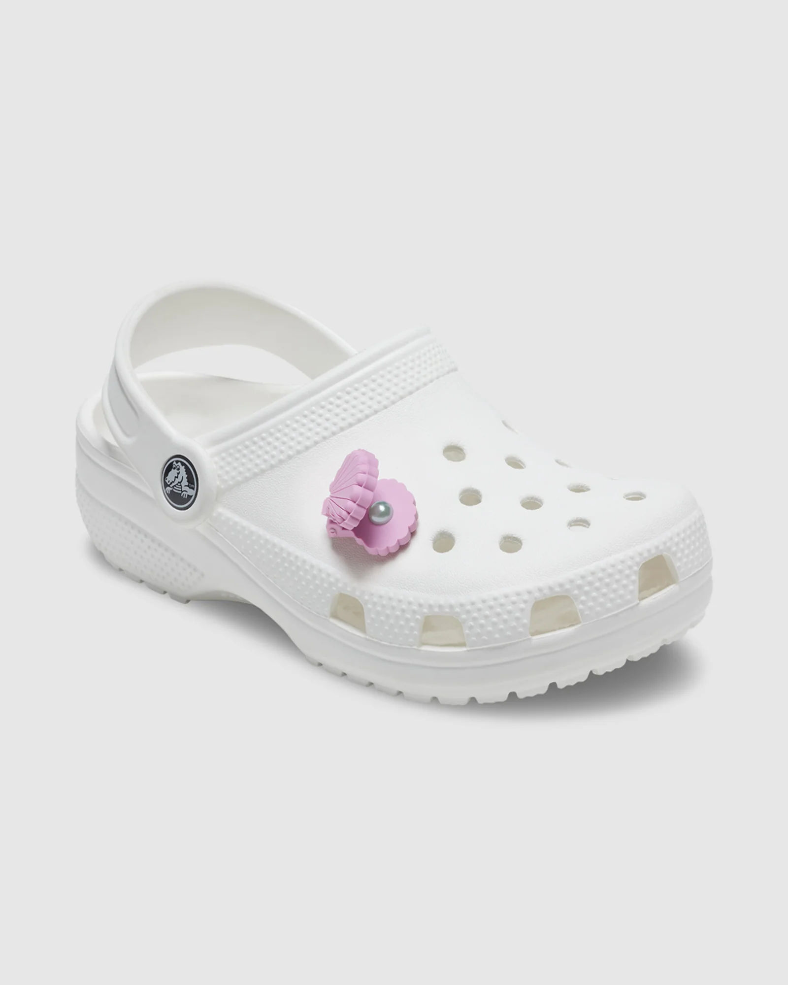 Functioning Shell With Pearl Jibbit