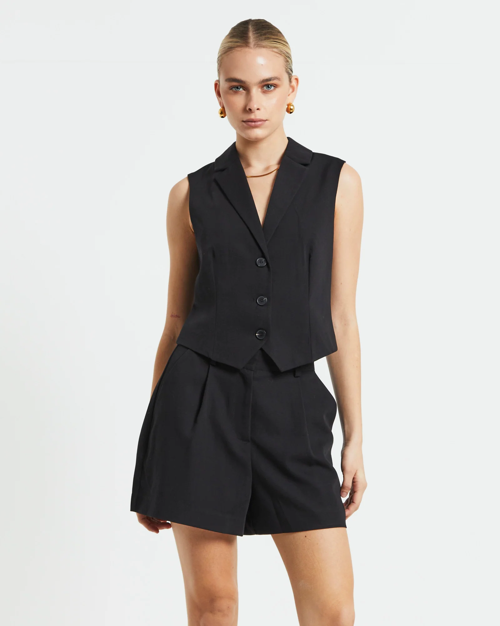 Jennifer Collard Vest in Black