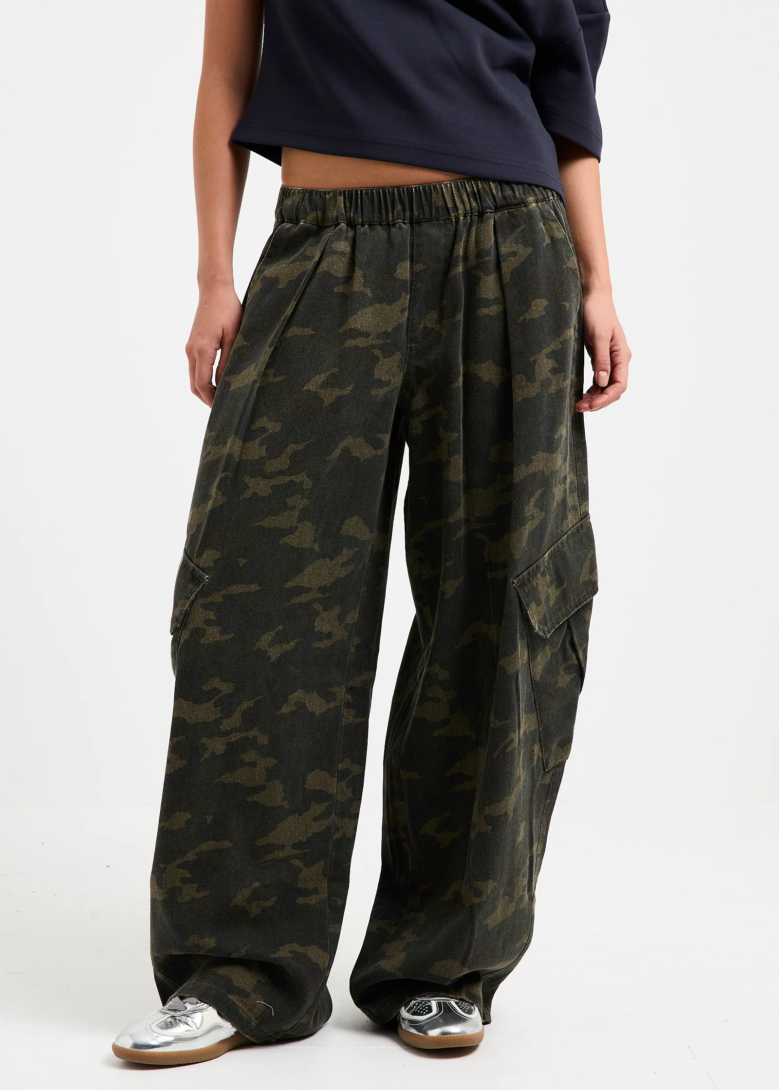 Julia Pull On Cargo Pants - Image 3