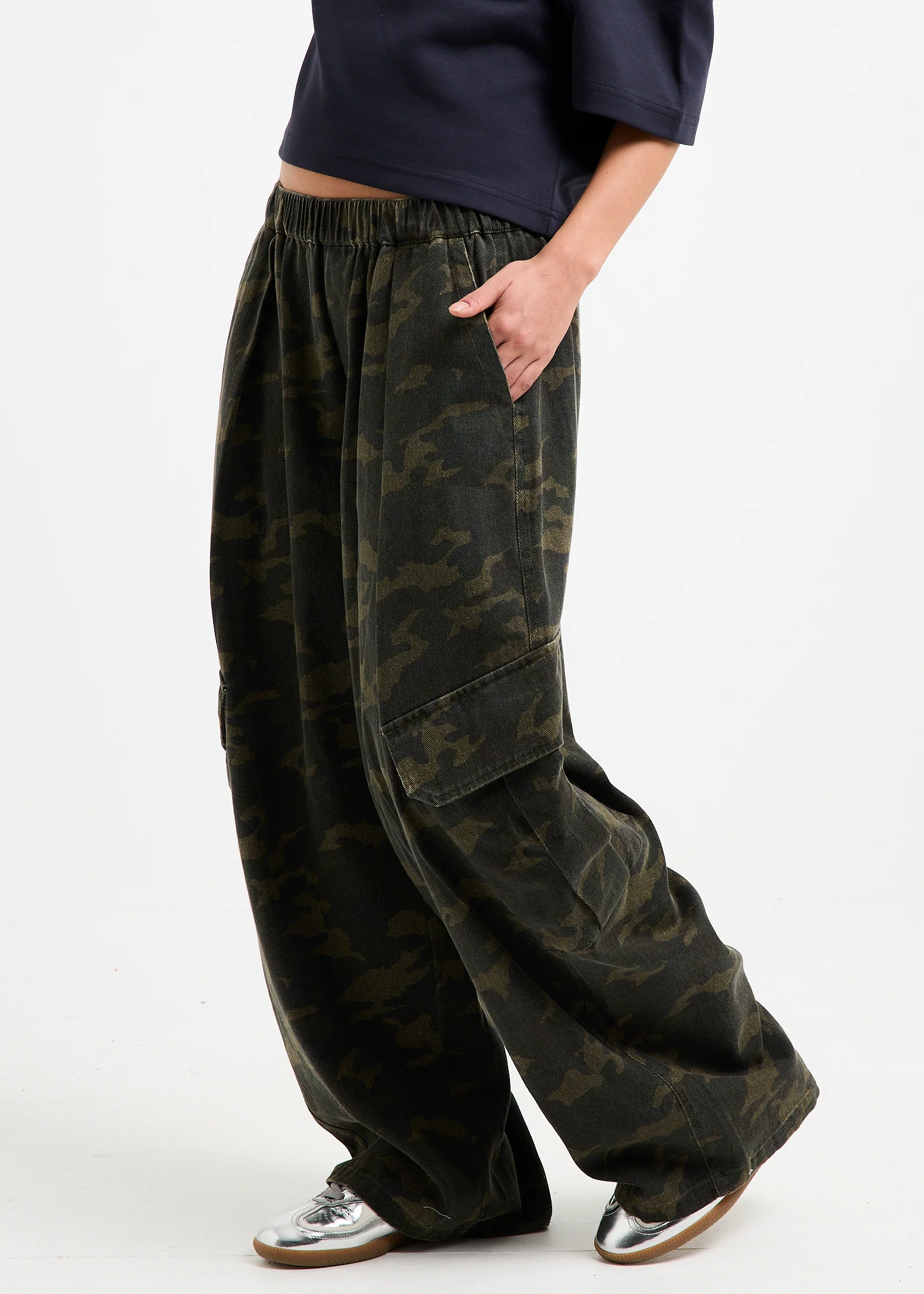 Julia Pull On Cargo Pants - Image 6