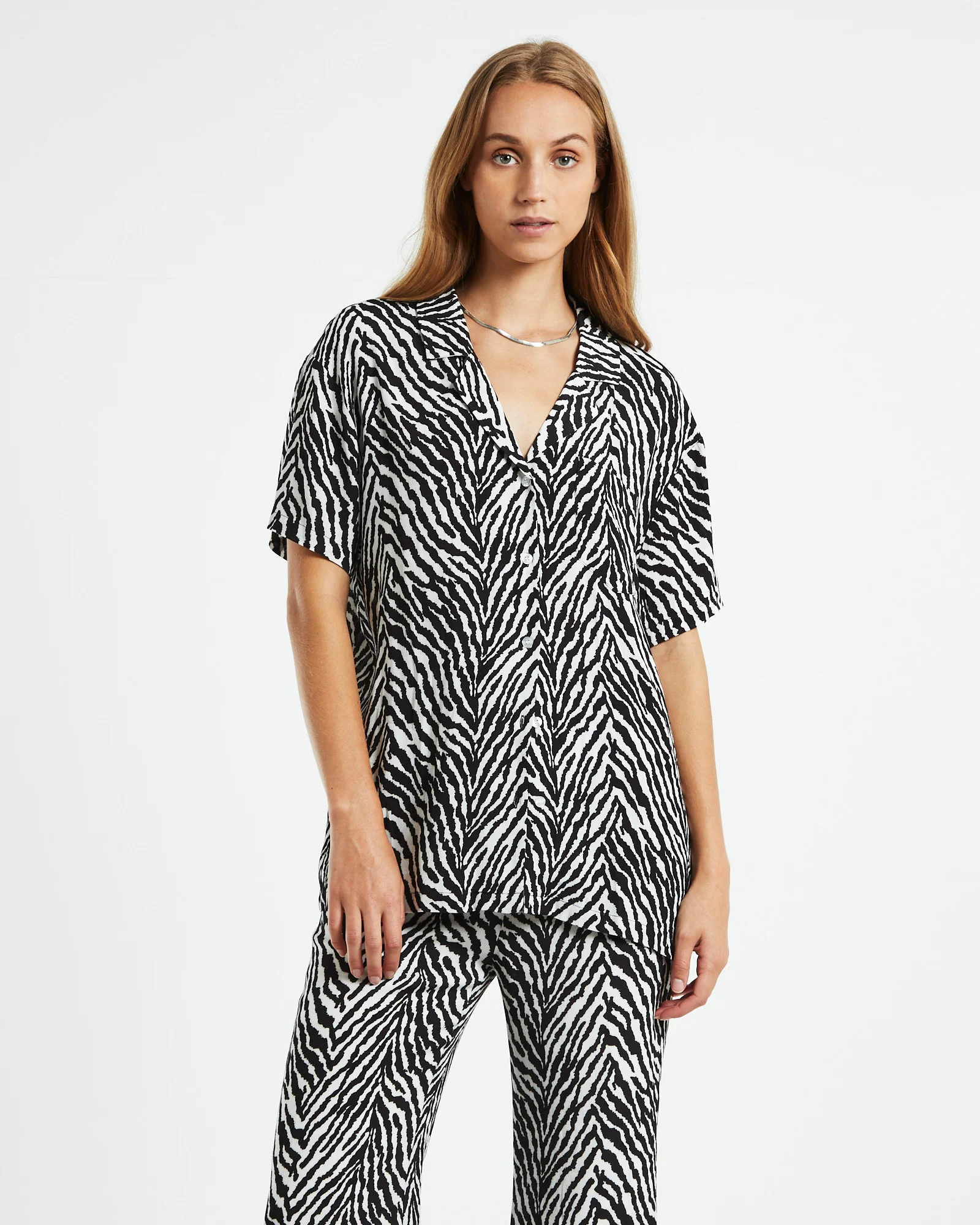 Lola Short Sleeve Zebra Black