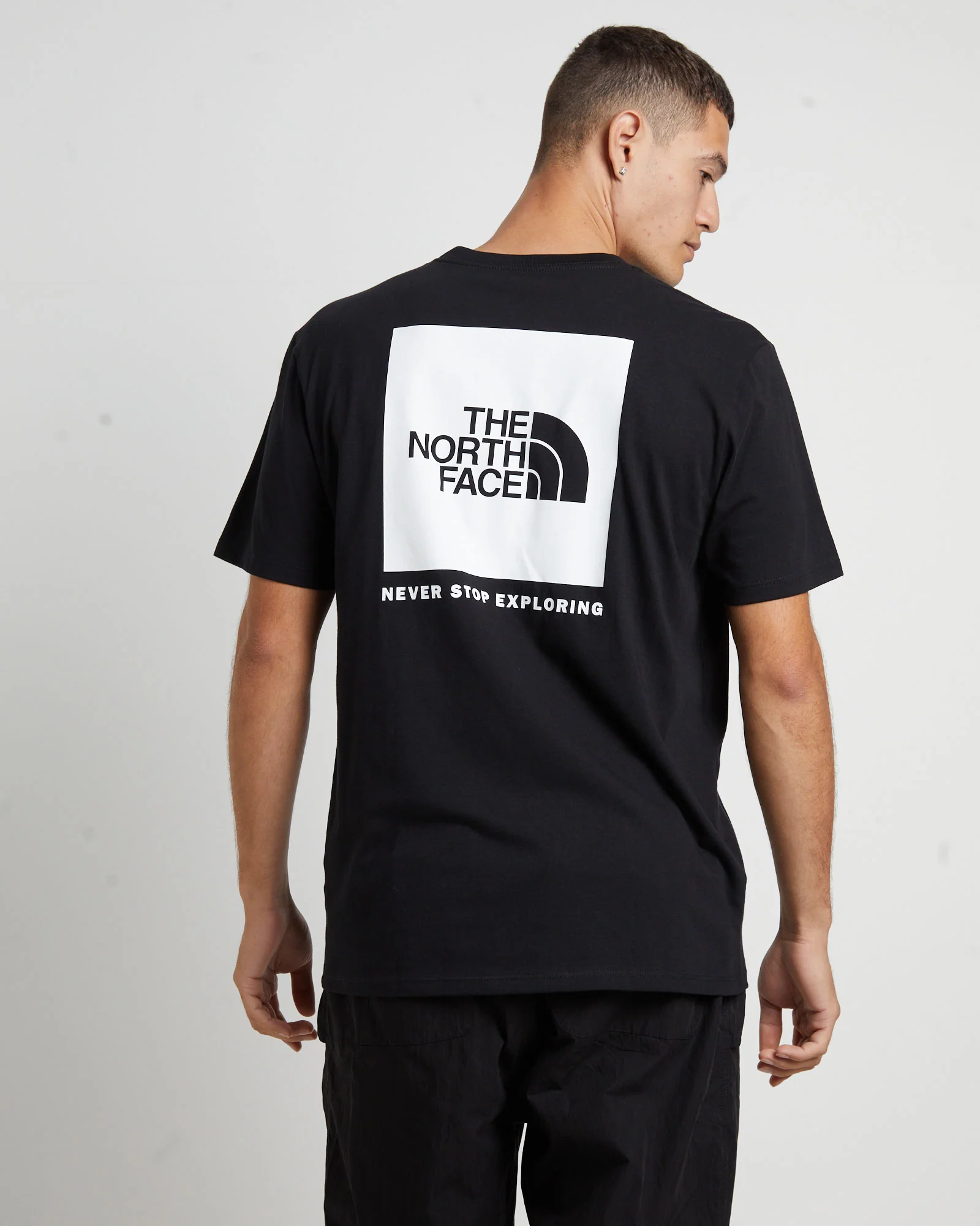 Mens Short Sleeve Box NSE T-Shirt in TNF Black/TNF White