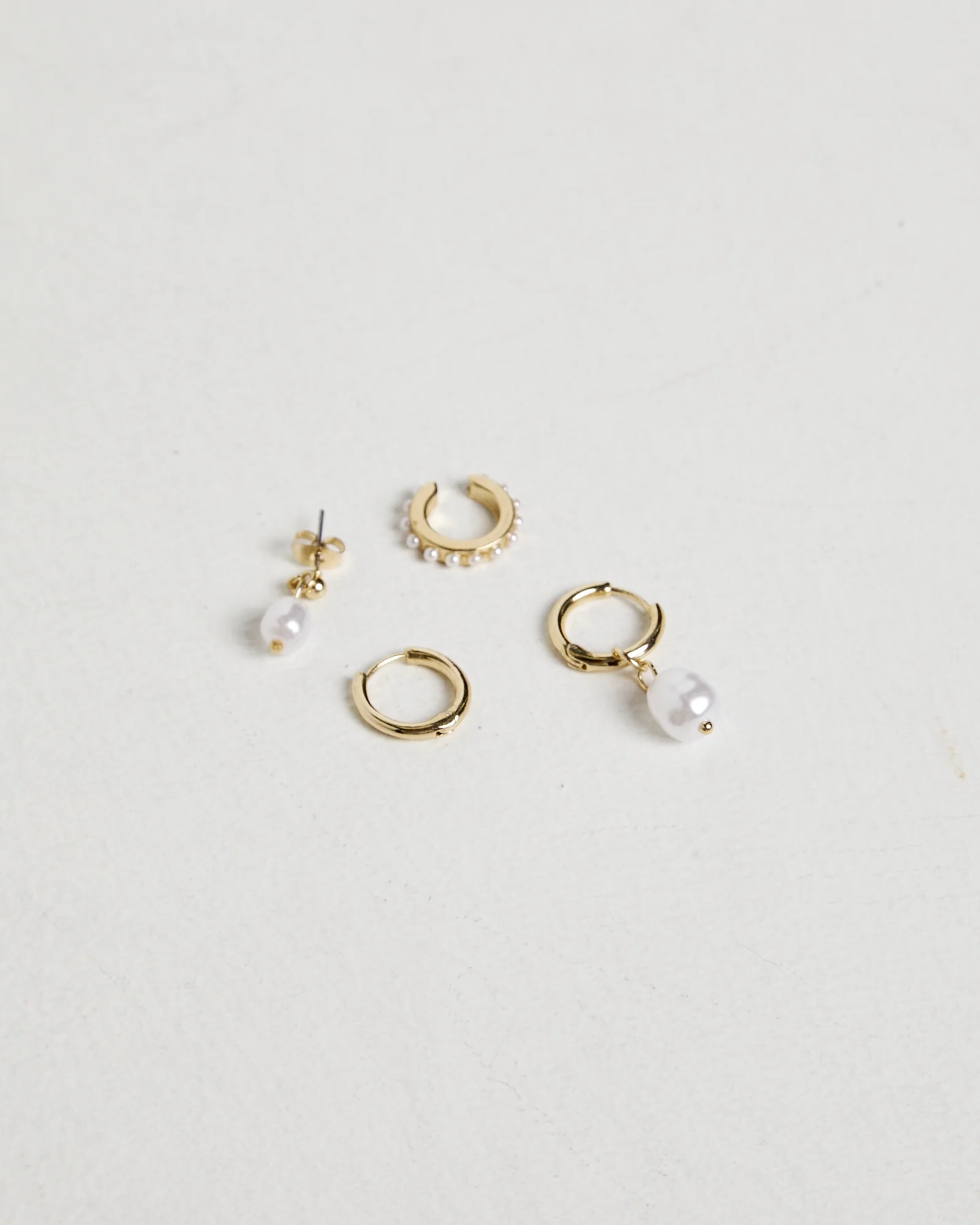 Statement Seeker Pearl Earring Pack