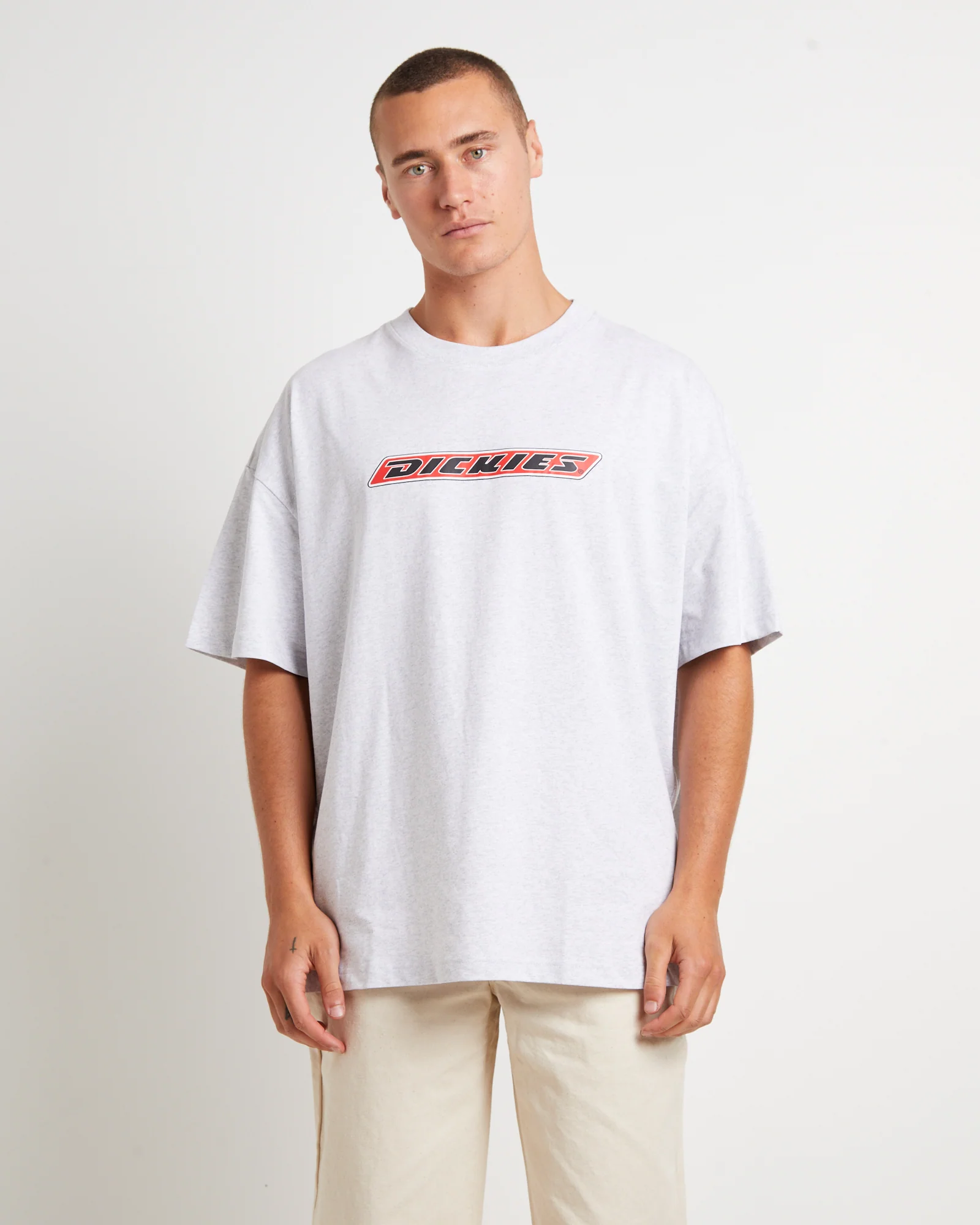Truckin 330 Short Sleeve T-Shirt in Ash Grey