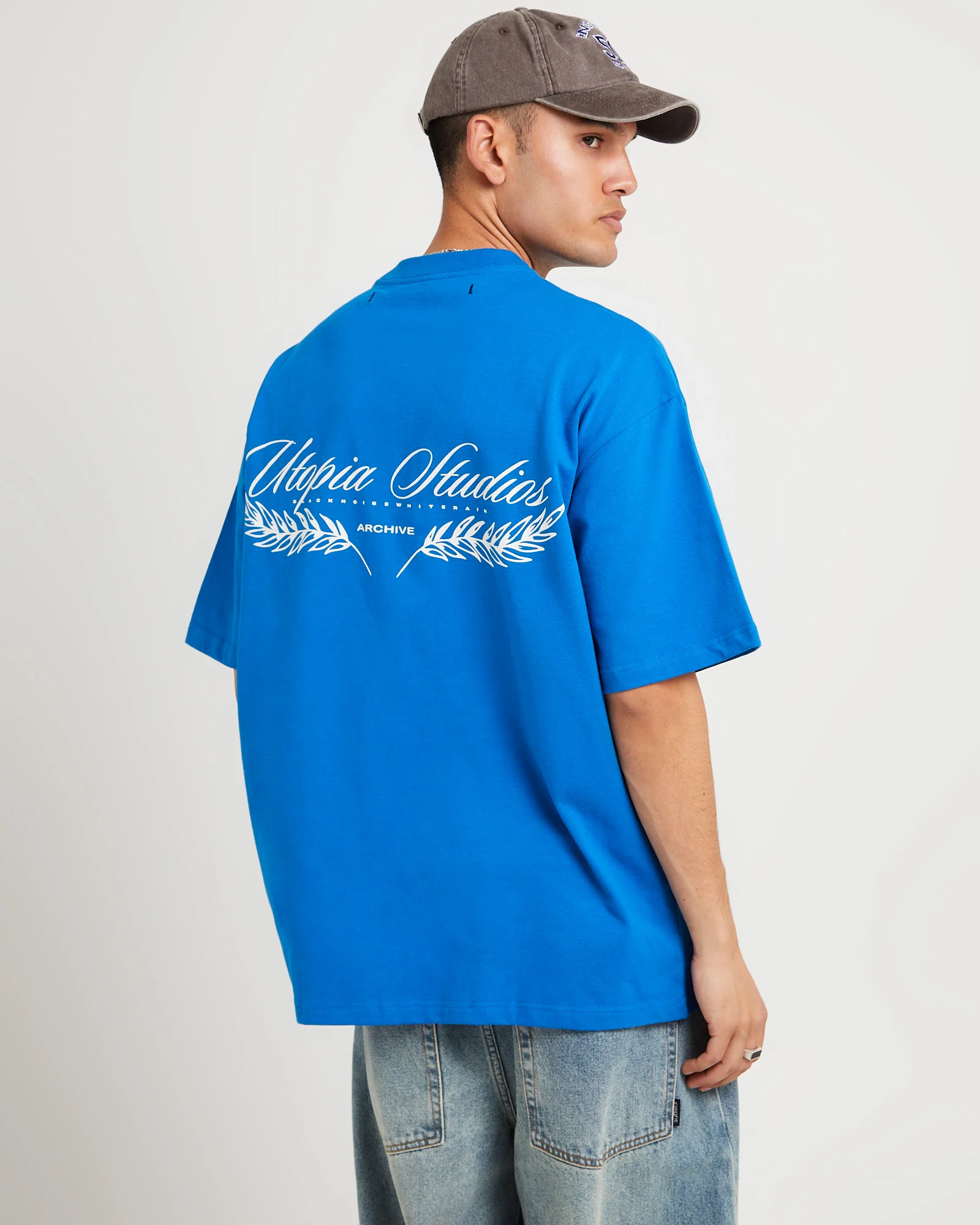 Utopia Cropped T-Shirt